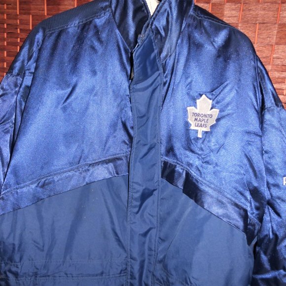 ST2  XXL TORONTO MAPLE LEAFS Men's Puma Jacket NHL Jacket Windbreaker Men's Coat - Picture 4 of 10